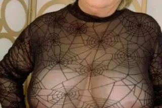 That fat ass looks like true a... - Image 2