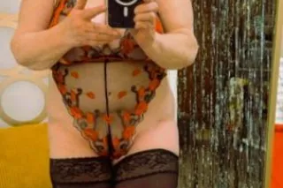 That fat ass looks like true a... - Image 1