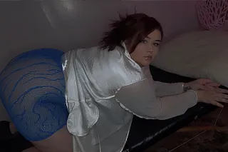 Mutual touches from a BBW come... - Image 3