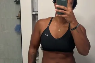 bisexual stud, freaky on camer... - Image 3