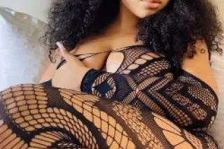 Super Sexy❤Honey🍯Small Booty🍑M... - Image 2